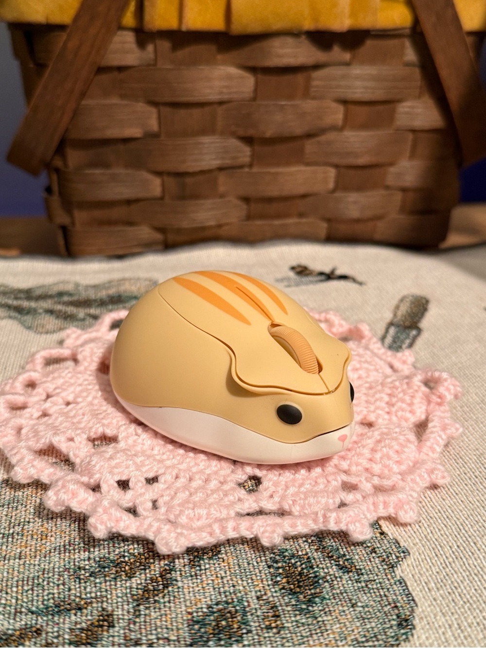 Cute Hamster Wireless Mouse 2.4G USB Optical Quiet Clicks Yellow, White Like-New